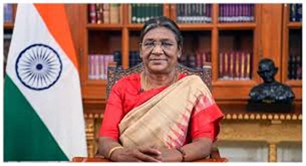 विधान परिषद शतक महोत्सवानिमित्त राष्ट्रपती द्रौपदी मुर्मू यांच्या हस्ते विधानभवनात ग्रंथ प्रकाशन सोहळा