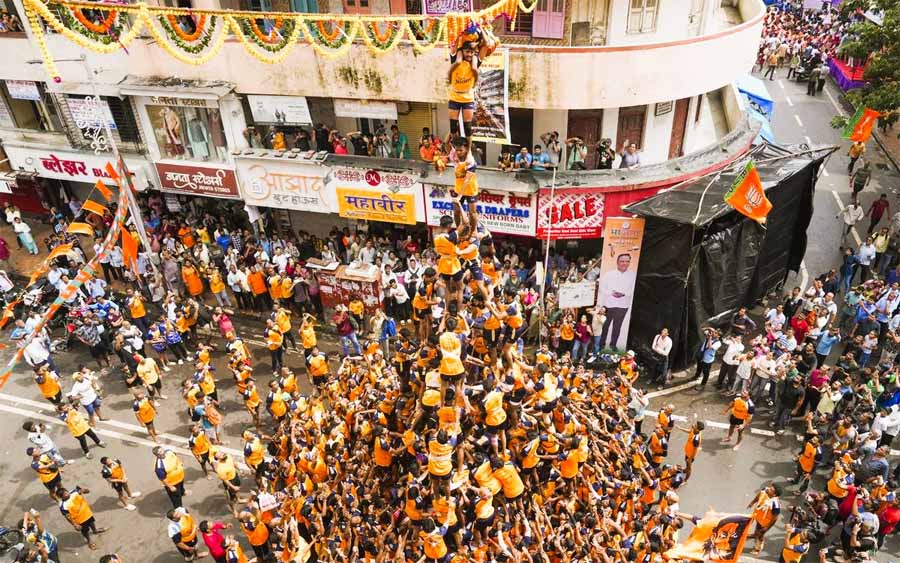 मुंबईत दिवसभरात 63 गोविंदा जखमी, उत्सवाच्या उत्साहाला अपघाताचे गालबोट