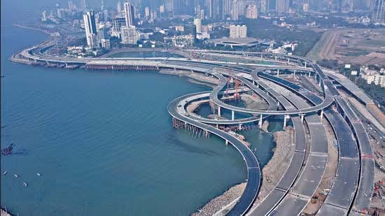 मुंबई किनारी रस्ता प्रकल्पाचे 100 टक्के काम पूर्ण होण्यास 2025 उजाडेल