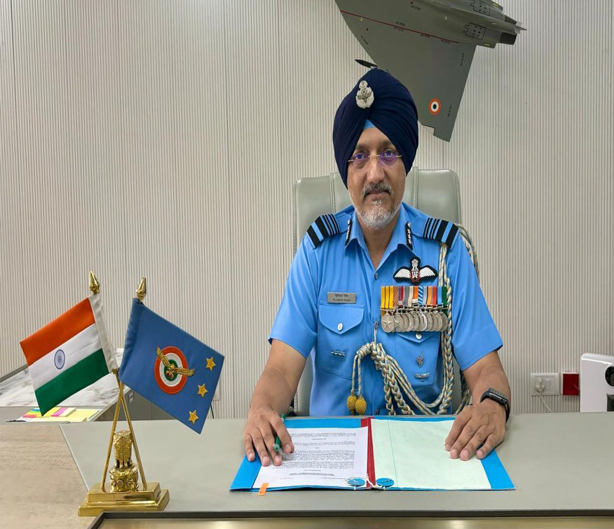 एअर मार्शल तेजिंदर सिंग यांनी स्वीकारला हवाई दलाचे उपप्रमुखाचा पदभार