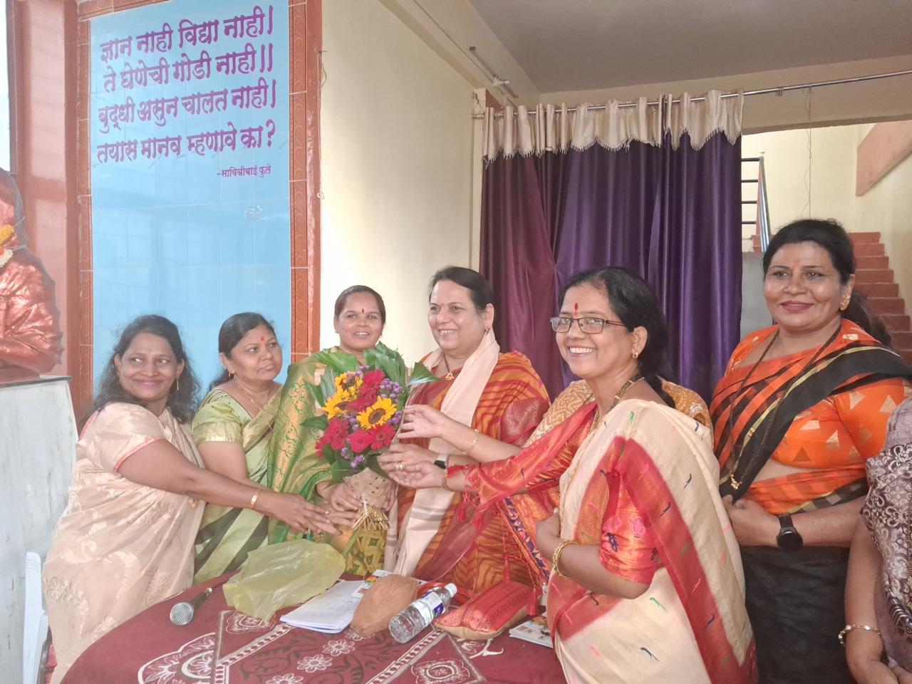 स्त्रियांचा सन्मान म्हणजे स्त्रियांचा अधिकार! शिवसेनेच्या विजय संवाद यात्रेत शिवसेना नेत्या डाँ नीलमताई गोऱ्हे