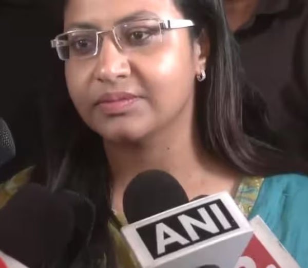 अखेर पूजा खेडकरची भारतीय प्रशासकीय सेवेतून हकालपट्टी