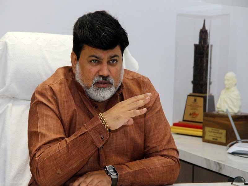 ‘रतन टाटा उद्योग रत्न पुरस्कार’सह उद्योग भवनाला रतन टाटांचे नाव देणार – उदय सामंत