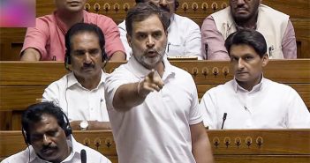 सरकार एकलव्याप्रमाणे अंगठे कापतेय- राहुल गांधी
