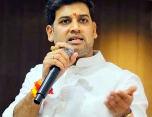 भारताच्या उज्ज्वल भविष्याकडे वाटचाल करणारे शिवसेनेचे एक उदयोन्मुख युवा नेतृत्व म्हणजेच डॉ. श्रीकांत एकनाथ शिंदे