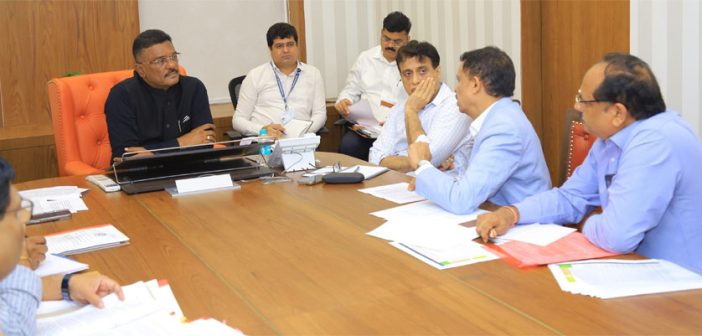 नवीन वेळापत्रकानुसार कंपनीने ई-बसेसचा पुरवठा करावा – प्रताप सरनाईक