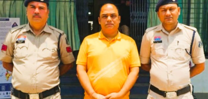 छत्तीसगडमध्ये १५९ विद्यार्थ्यांकडून बळजबरी नमाज पठण