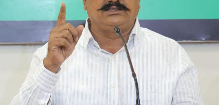 शेतकऱ्यांना एकरी २० हजार व हेक्टरी ५० हजारांचे अनुदान तातडीने द्या – हर्षवर्धन सपकाळ