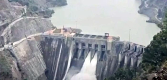 आता भारताचा वॉटर स्ट्राईक! बगलिहार आणि सलाल धरणाचे दरवाजे उघडले