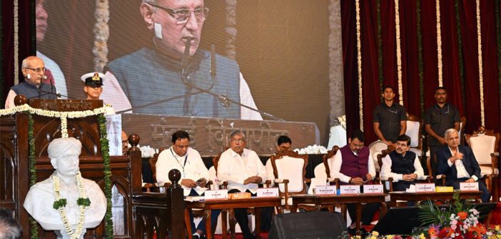 दुर्लक्षित केल्या गेलेल्या थोर विभूतींचे कार्य नवीन पिढीसमोर आणावे – राज्यपाल