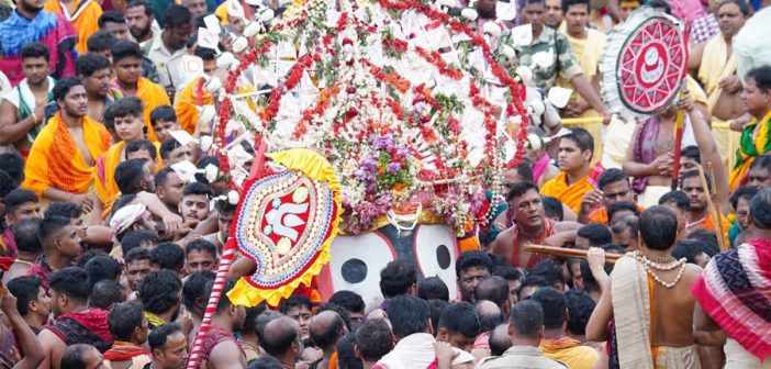 पुरीमध्ये ‘बहुदा’ यात्रेची धूम, यात्रेवेळी कडक सुरक्षा व्यवस्था