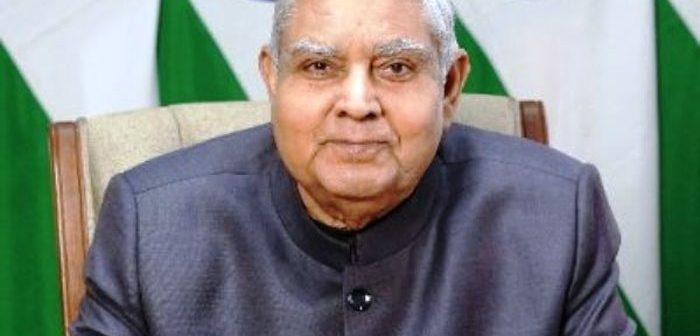 उपराष्ट्रपती धनखड यांच्या राजीनाम्यावरून विरोधकांनी उपस्थित केले प्रश्न