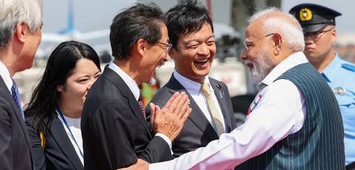 पंतप्रधान मोदींचे टोकियोत भव्य स्वागत