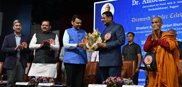 विद्यार्थ्यांनी डॉ.आंबेडकरांचे विचार अंगीकारत ध्येय गाठावे – भूषण गवई