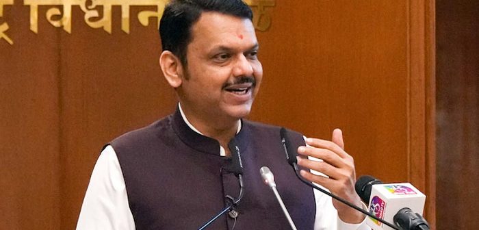 उपराष्ट्रपतीपदाचे उमेदवार म्हणून निवड झाल्याबद्दल मुख्यमंत्र्यांकडून राज्यपालांचे अभिनंदन