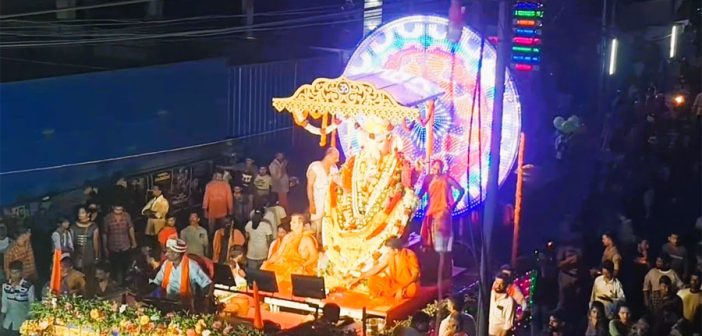 गणेशोत्सव मिरवणुक, ३०० जणांवर गुन्हा दाखल