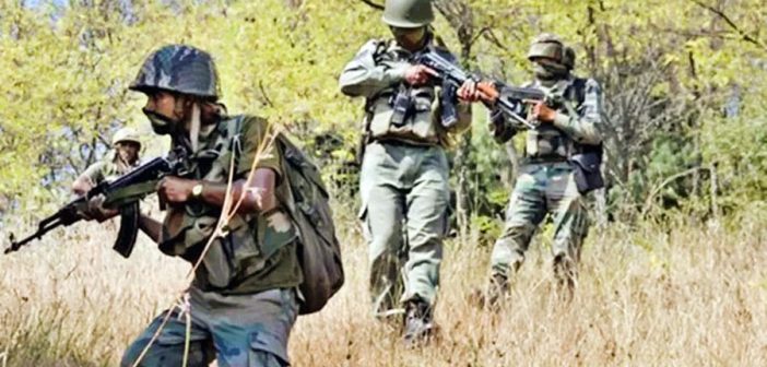 छत्तीसगडच्या गरियाबंदमध्ये चकमक, १० नक्षलवादी ठार