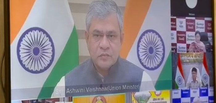 अश्विनी वैष्णव यांच्याकडून चक्रीवादळ मोंथा साठीच्या तयारीचा आढावा