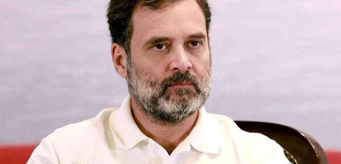 सणांच्या काळात गाड्यांमध्ये प्रवाशांची गर्दी वाढणे हे सरकारचे अपयश – राहुल गांधी