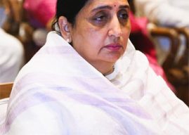 सुनेत्रा पवार बनल्या राज्याच्या पहिल्या महिला उपमुख्यमंत्री