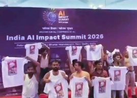 एआय शिखर परिषदेत काँग्रेसचे अर्धनग्न आंदोलन; भाजपकडून तीव्र टीका