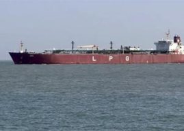 होर्मुजच्या पश्चिम भागात, अडकलेली १६ जहाजे आणण्याची तयारी सुरू