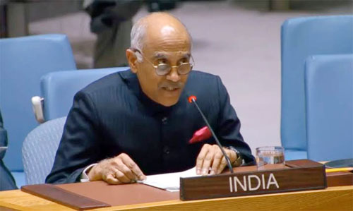 होर्मुझ सामुद्रधुनीत व्यापारी जहाजांवरील हल्ले पूर्णपणे अस्वीकार्य – हरीश पर्वथनेनी