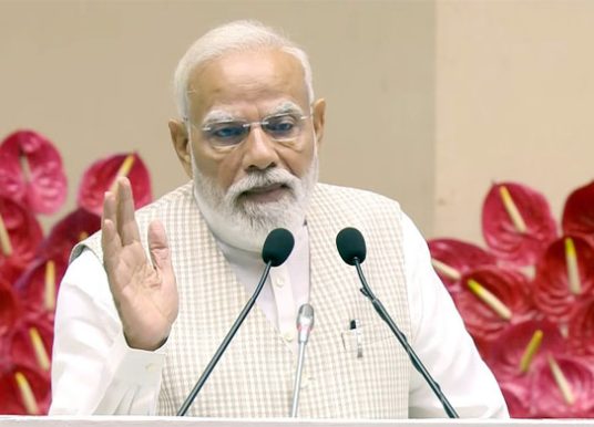 नॉर्वे बुद्धिबळ स्पर्धा जिंकल्याबद्दल पंतप्रधान मोदींकडून प्रज्ञानंदचे अभिनंदन