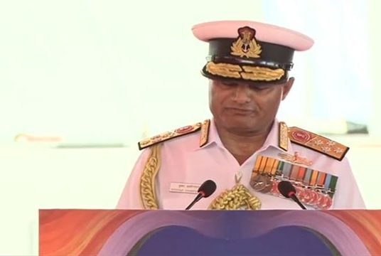 भारताच्या नौदल ताफ्यात एकाच वेळी ३ जहाजांचा समावेश; नौदलाची युद्धक्षमता वाढणार