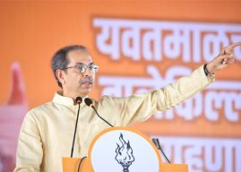इथे वाघाचं जीवन जगत होते, तिकडे गाढवाचं जीवन जगा – उद्धव ठाकरे