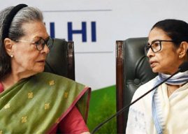 सोनिया गांधींचा ममता बॅनर्जींना काँगेसमध्ये विलिनीकरणाचा प्रस्ताव