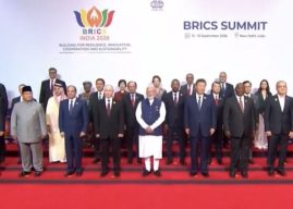 ब्रिक्सच्या ‘फॅमिली फोटो’त मोदी-पुतिन-जिनपिंग एकत्र; जगाचे वेधले लक्ष
